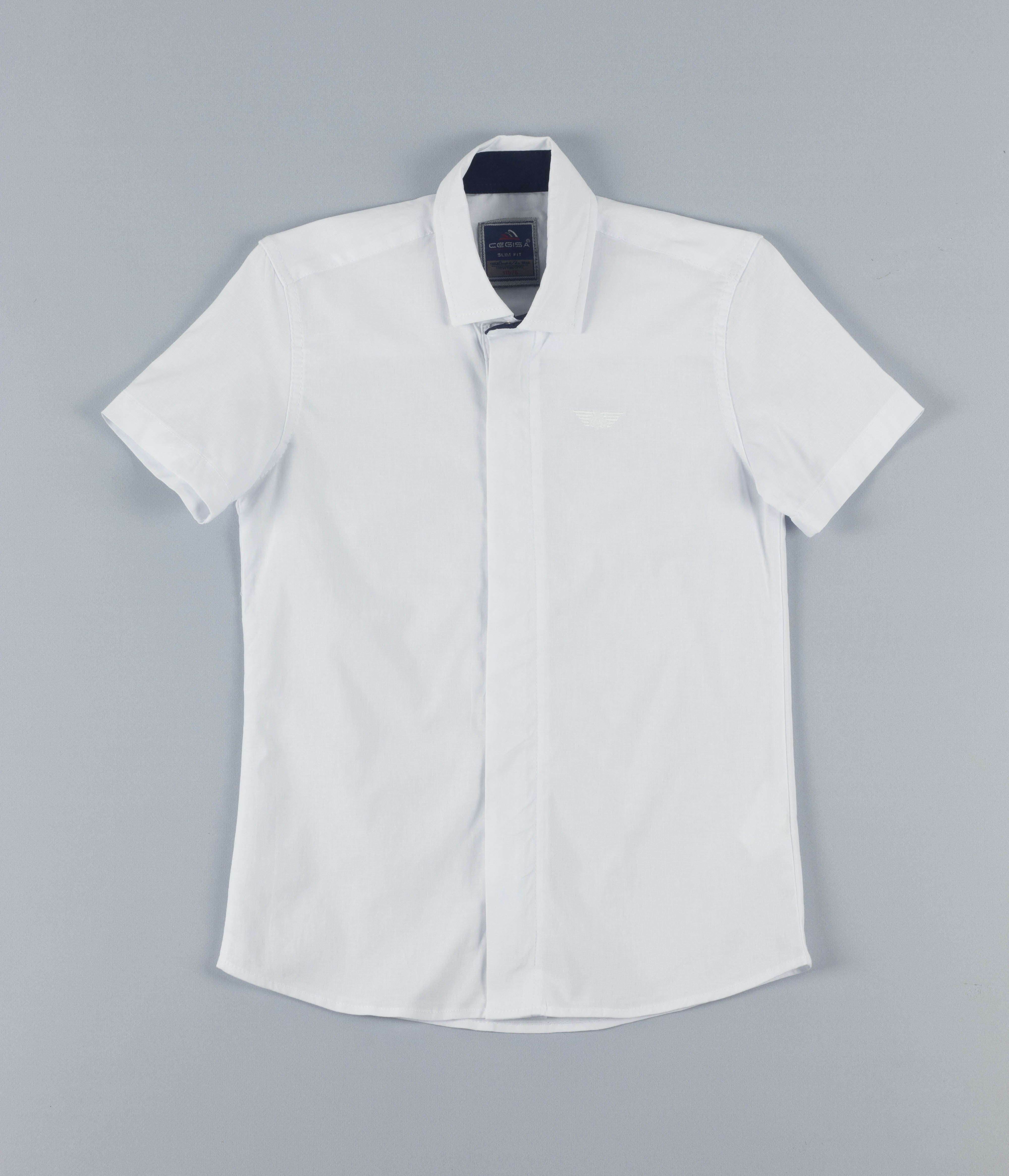 Рубашка белая с коротким рукавом на молнии