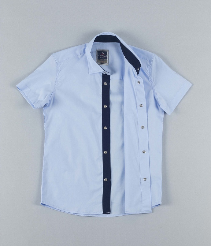 Рубашка голубая на кнопках с коротким рукавом