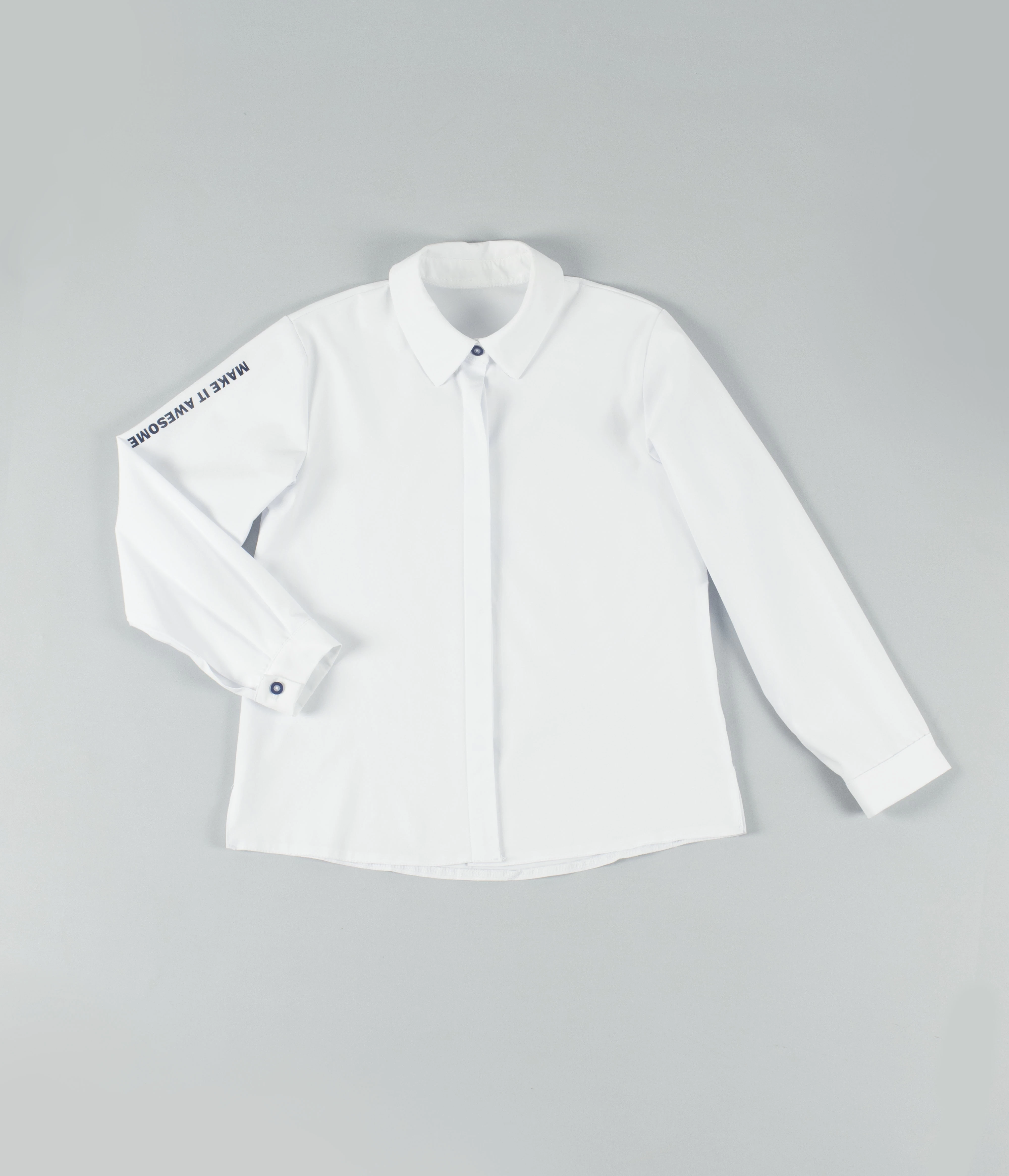 Белая блузка с надписью на рукаве для девочек в школу. Купить белая блузкас надписью на рукаве выгодно в Лицейстиль